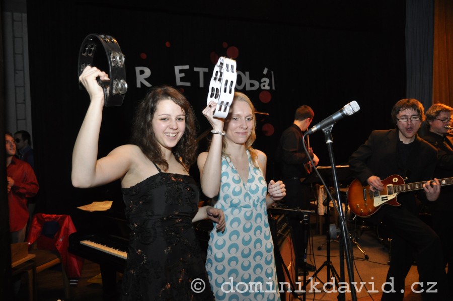 foto/retrobal-2011 - 11